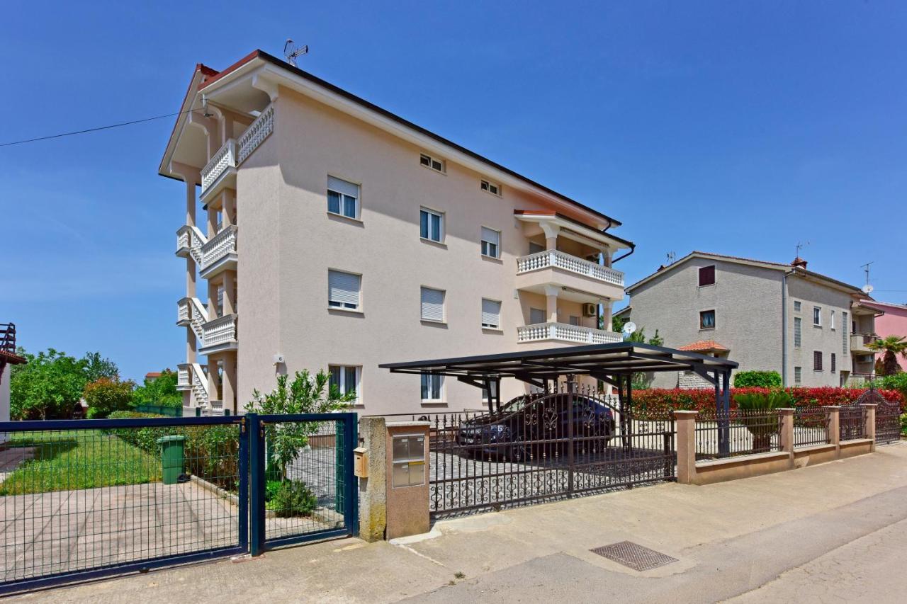 Apartments Elin Sofia بوريتش المظهر الخارجي الصورة