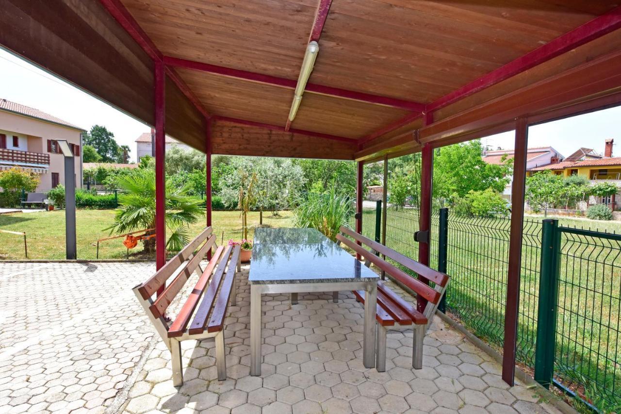 Apartments Elin Sofia بوريتش المظهر الخارجي الصورة