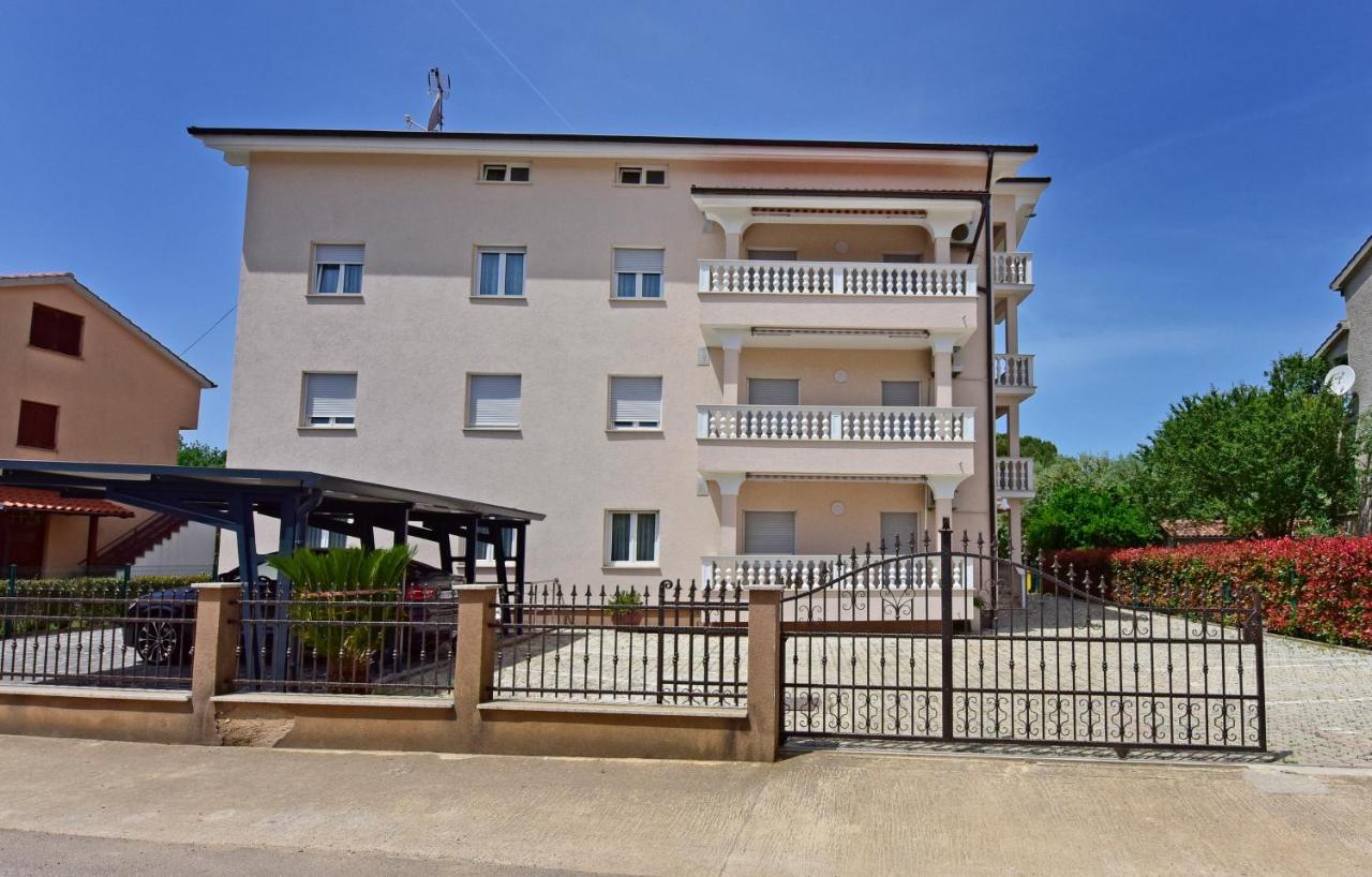 Apartments Elin Sofia بوريتش المظهر الخارجي الصورة