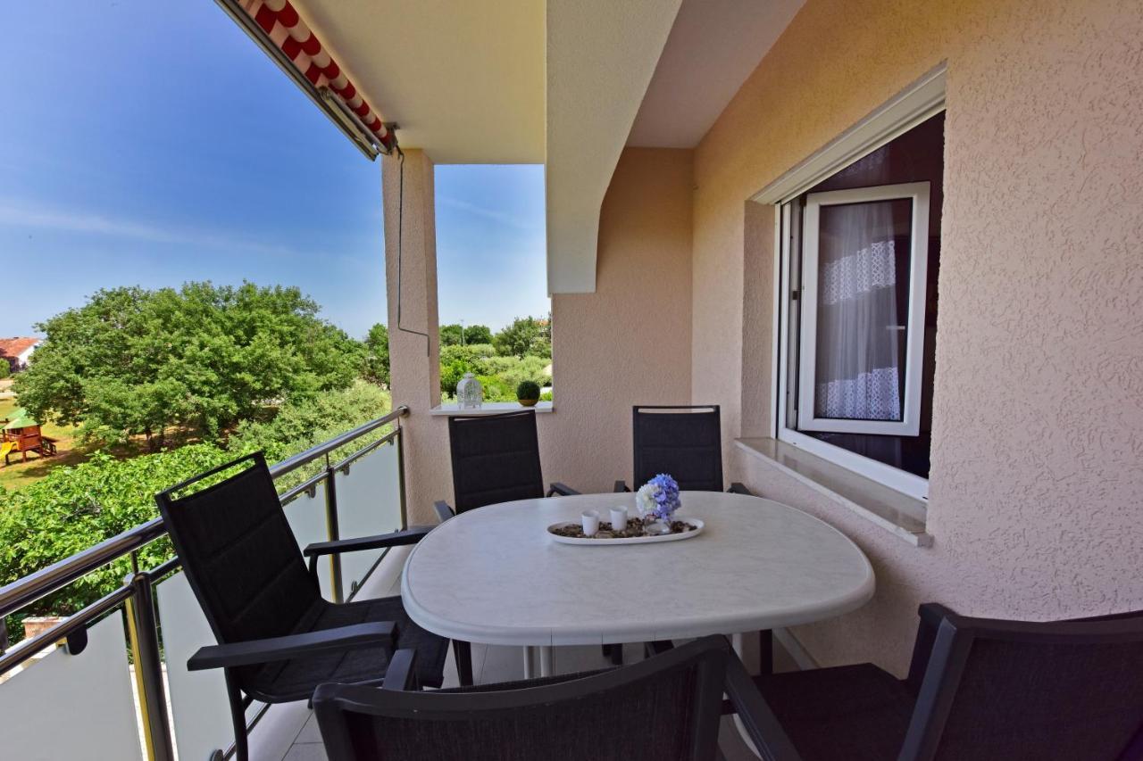 Apartments Elin Sofia بوريتش المظهر الخارجي الصورة