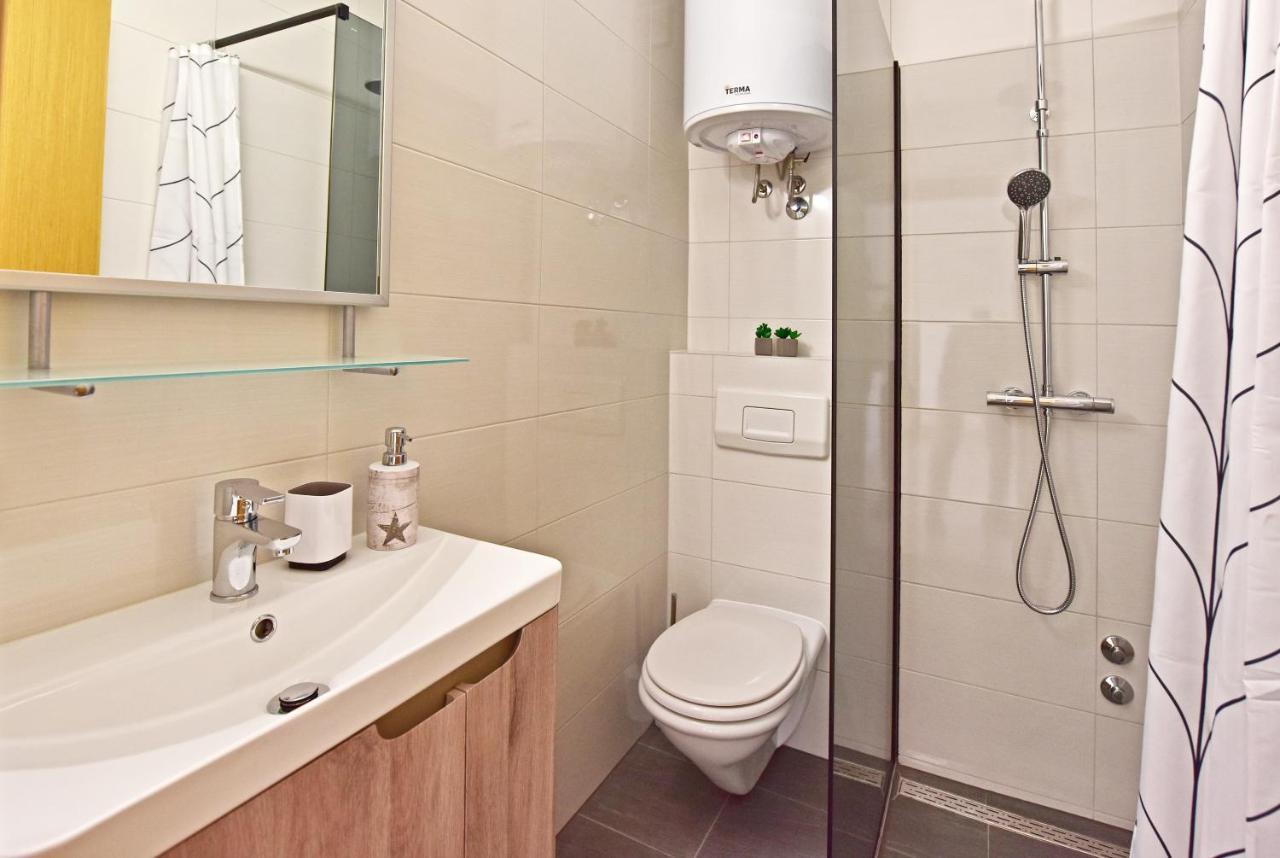 Apartments Elin Sofia بوريتش المظهر الخارجي الصورة