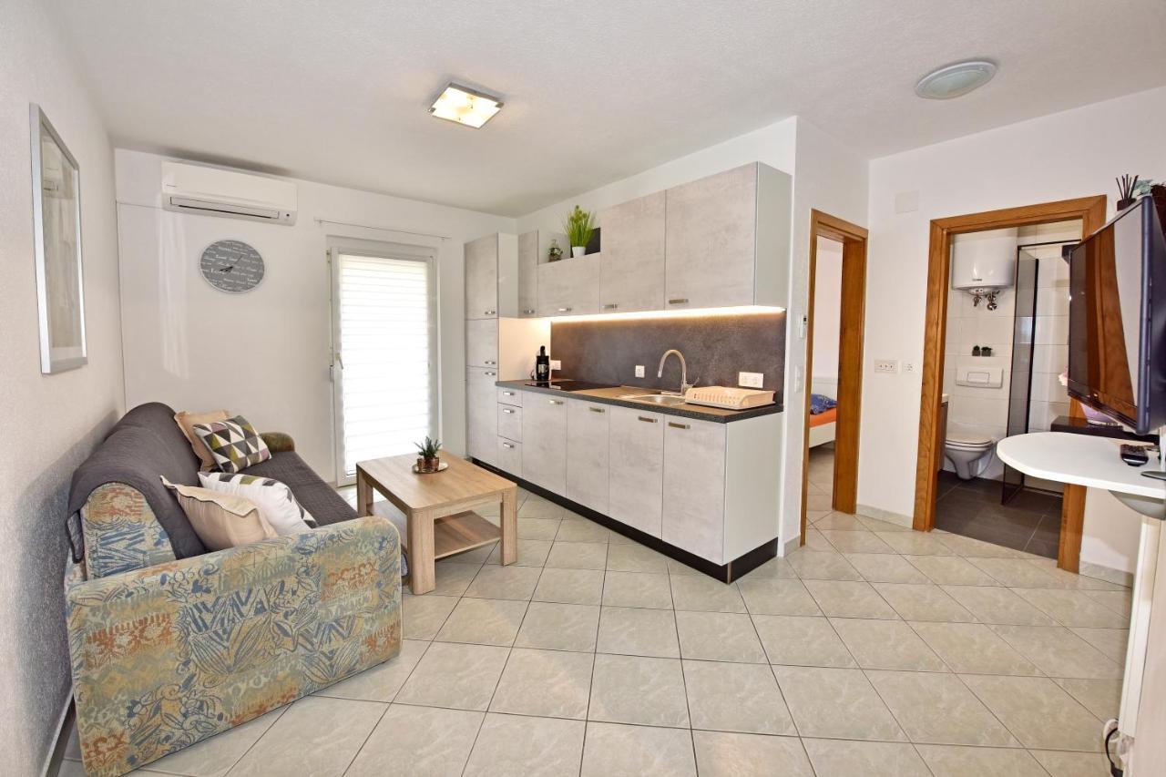 Apartments Elin Sofia بوريتش المظهر الخارجي الصورة