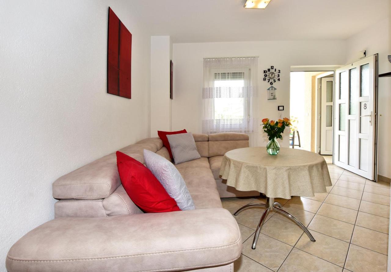 Apartments Elin Sofia بوريتش المظهر الخارجي الصورة
