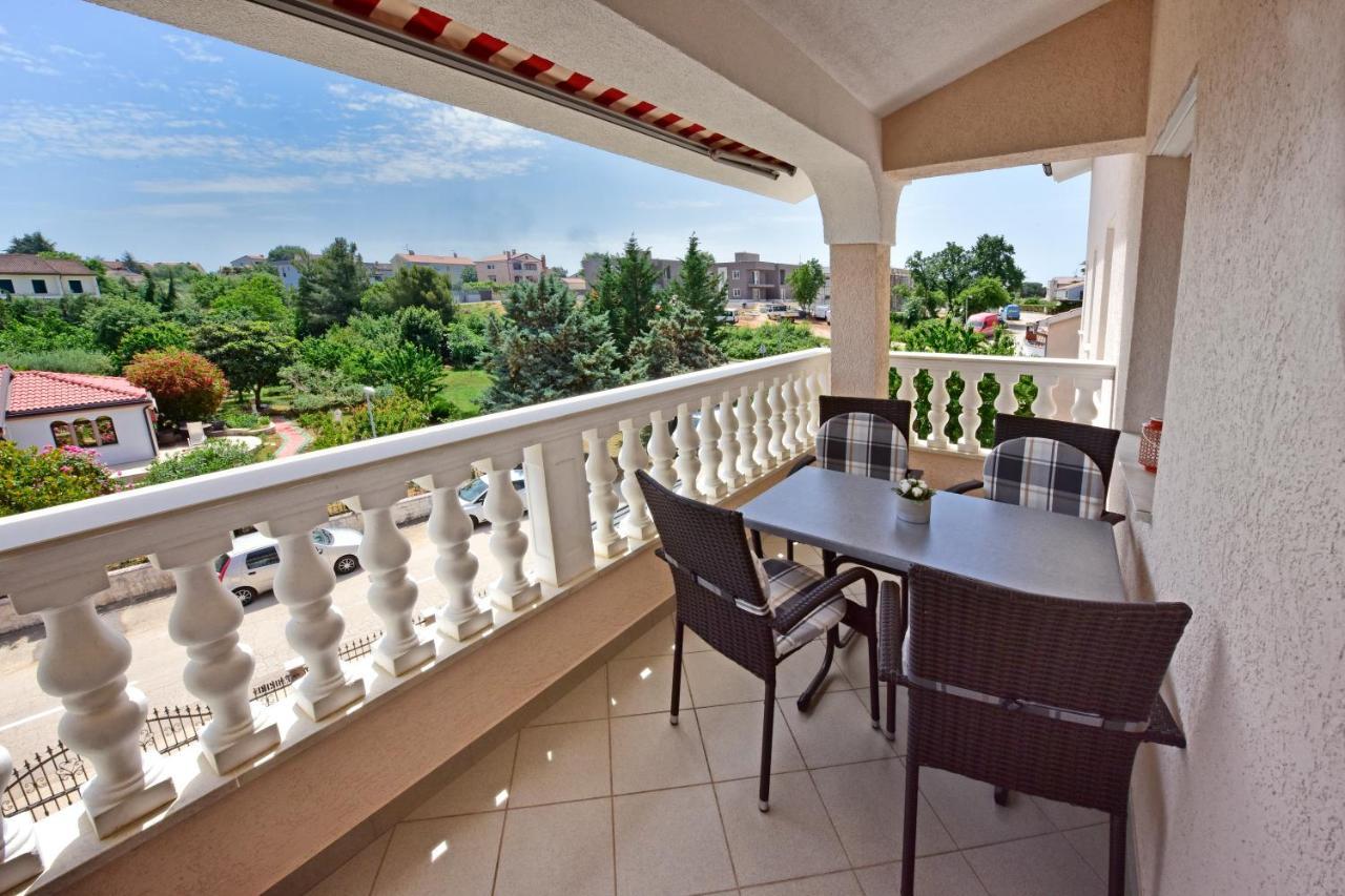 Apartments Elin Sofia بوريتش المظهر الخارجي الصورة