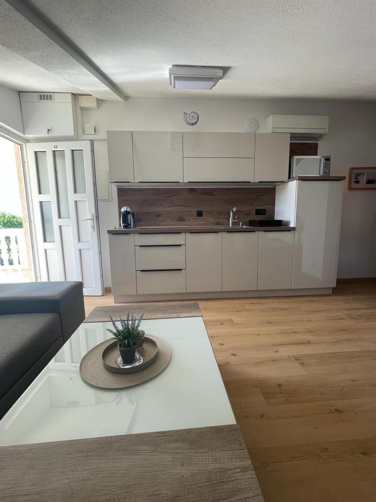 Apartments Elin Sofia بوريتش المظهر الخارجي الصورة