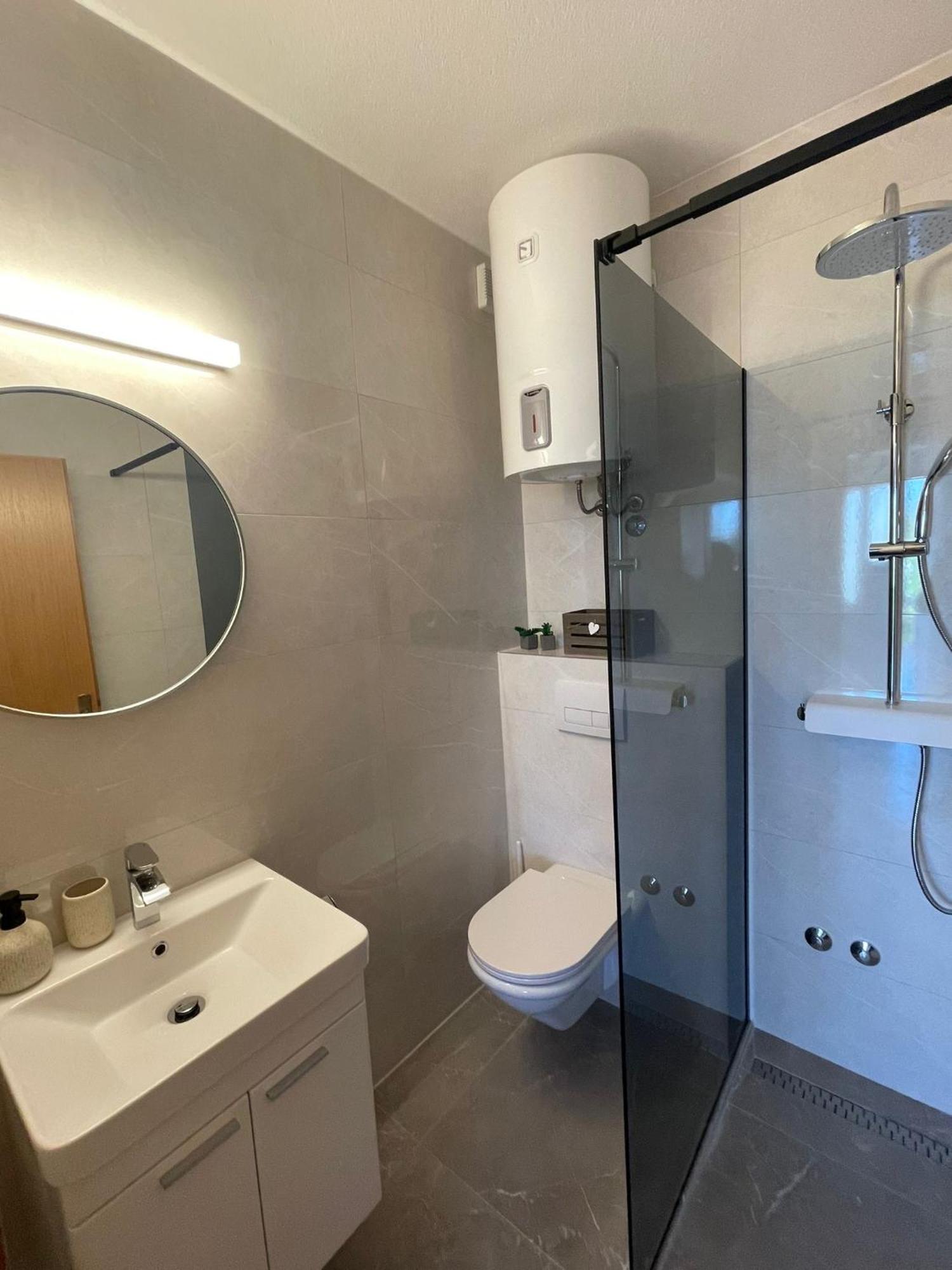 Apartments Elin Sofia بوريتش المظهر الخارجي الصورة